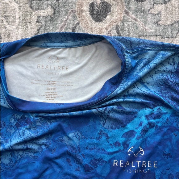 Realtree Men's Blue Rash Guard - Picture 3 of 3
